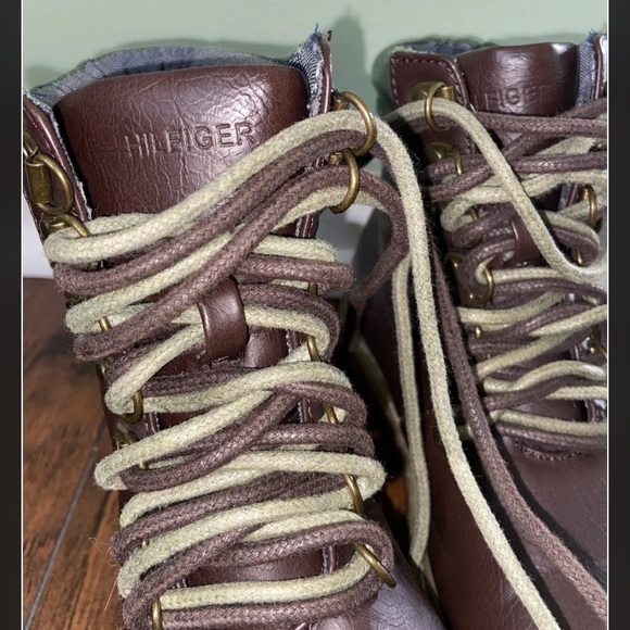 Tommy Hilfiger boots - Picture 2 of 5